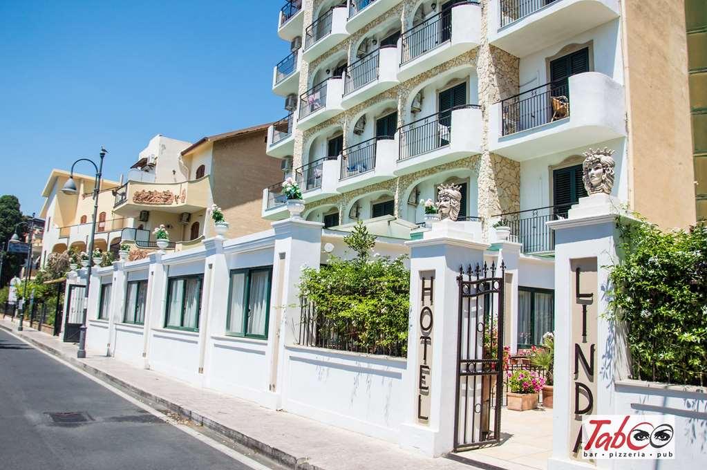 Hotel & Apartments Villa Linda Giardini Naxos Exteriör bild